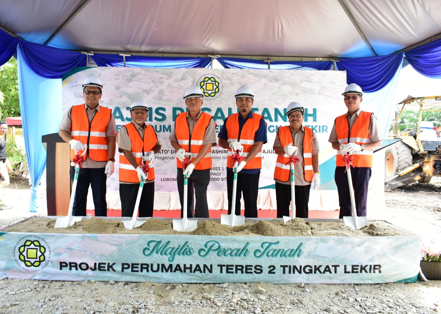 Majlis Pecah Tanah Projek Perumahan 2 Tingkat Lekir